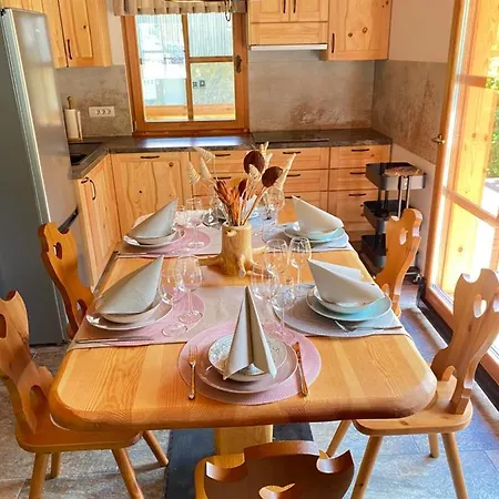 Apartma In Bungalov Jezerci Gozd Martuljek Exterior photo