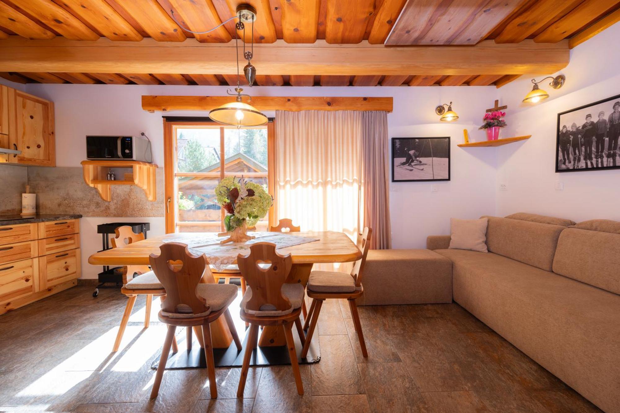 Apartma In Jezerci Gozd Martuljek